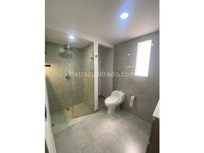 Casa de 5 alcobas en venta en Loma Del Escobero, Envigado, 280 m² · foto 15 de 17