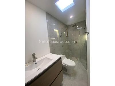Casa de 5 alcobas en venta en Loma Del Escobero, Envigado, 280 m² · foto 17 de 17