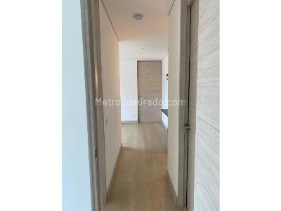 Apartamento de 2 alcobas en venta en El Poblado, Medellín, 60 m² · foto 14 de 20