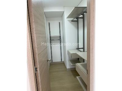 Apartamento de 2 alcobas en venta en El Poblado, Medellín, 60 m² · foto 17 de 20