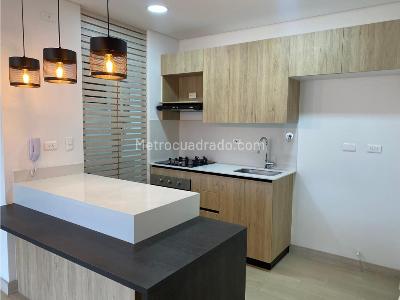 Apartamento de 2 alcobas en venta en El Poblado, Medellín, 60 m² · foto 3 de 20
