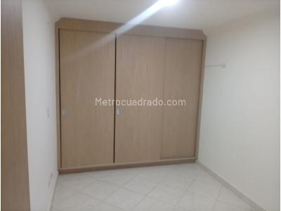 Apartamento de 4 alcobas en venta en Los Colores, Medellín, 104 m² · foto 12 de 18