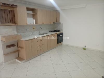 Apartamento de 4 alcobas en venta en Los Colores, Medellín, 104 m² · foto 4 de 18
