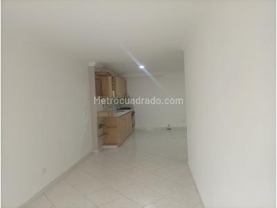 Apartamento de 4 alcobas en venta en Los Colores, Medellín, 104 m² · foto 8 de 18