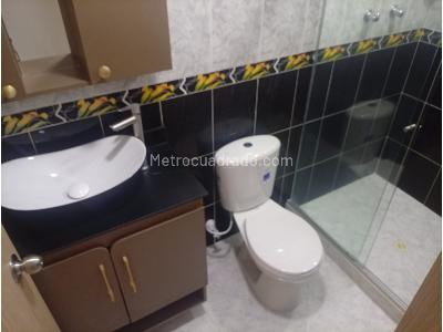 Apartamento de 4 alcobas en venta en Los Colores, Medellín, 104 m² · foto 9 de 18