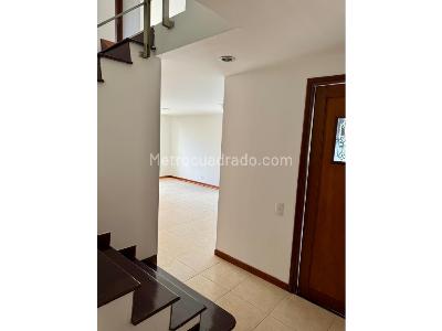 Apartamento de 3 alcobas en venta en Los Balsos Poblado, Medellín, 119 m² · foto 8 de 20