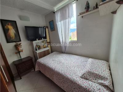 Apartamento de 3 alcobas en venta en Rodeo Alto, Medellín, 46 m² · foto 11 de 12