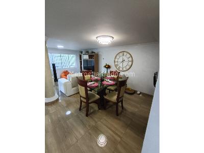 Casa de 3 alcobas en venta en La Mota, Medellín, 118 m² · foto 4 de 19