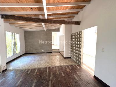 Casa de 5 alcobas en venta en Castropol, Medellín, 757 m² · foto 11 de 20