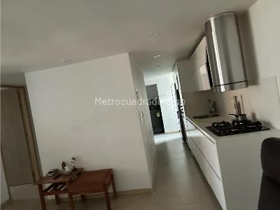 Apartamento de 3 alcobas en venta en Los Bernal, Medellín, 82 m² · foto 5 de 12