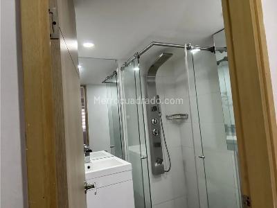 Apartamento de 3 alcobas en venta en Los Bernal, Medellín, 82 m² · foto 11 de 12