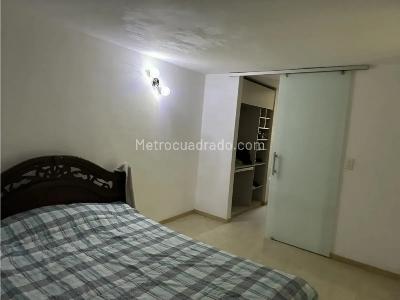 Apartamento de 3 alcobas en venta en Los Bernal, Medellín, 82 m² · foto 12 de 12