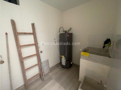 Casa de 5 alcobas en venta en Laureles, Medellín, 360 m² · foto 11 de 20