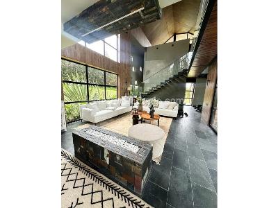Casa de 3 alcobas en venta en Alto De Las Palmas, Envigado, 521 m² · foto 2 de 20