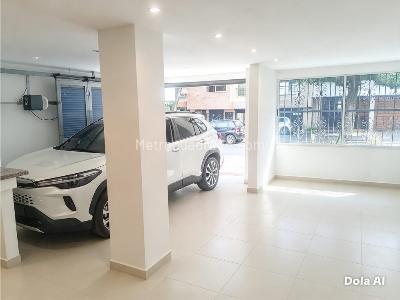 Casa de 4 alcobas en venta en Los Colores, Medellín, 140 m² · foto 2 de 20