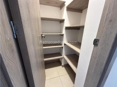 Apartamento de 4 alcobas en venta en La Tomatera, Medellín, 170 m² · foto 10 de 20