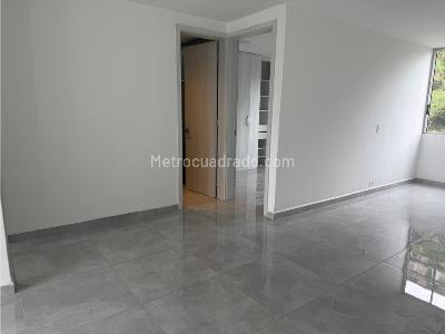Apartamento de 2 alcobas en arriendo en San Diego, Medellín, 74 m² · foto 14 de 20