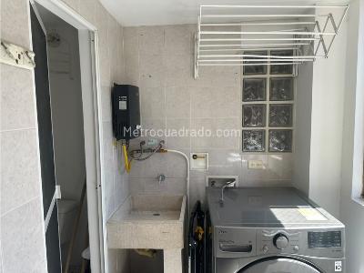 Apartamento de 2 alcobas en arriendo en La Florida, Medellín, 70 m² · foto 8 de 15
