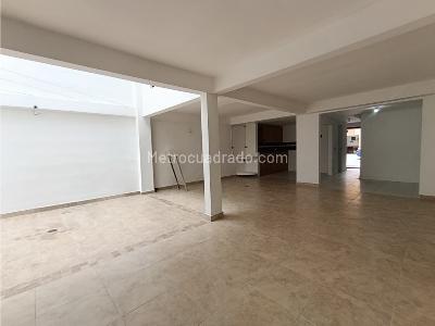 Casa de 4 alcobas en arriendo en La Mota, Medellín, 215 m² · foto 5 de 20