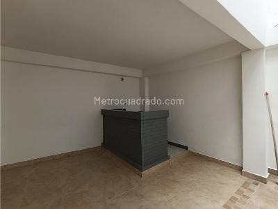 Casa de 4 alcobas en arriendo en La Mota, Medellín, 215 m² · foto 8 de 20
