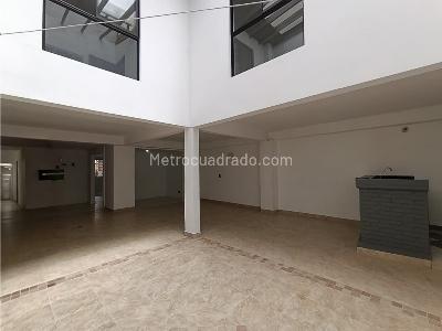 Casa de 4 alcobas en arriendo en La Mota, Medellín, 215 m² · foto 9 de 20