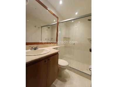 Apartamento de 3 alcobas en arriendo en Santa Maria De Los Angeles, Medellín, 115 m² · foto 12 de 14