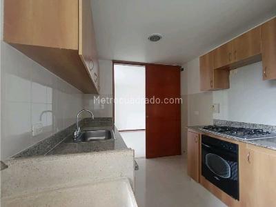 Apartamento de 3 alcobas en arriendo en Santa Maria De Los Angeles, Medellín, 115 m² · foto 6 de 14