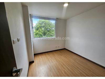 Apartamento de 2 alcobas en arriendo en El Esmeraldal, Envigado, 70 m² · foto 12 de 17