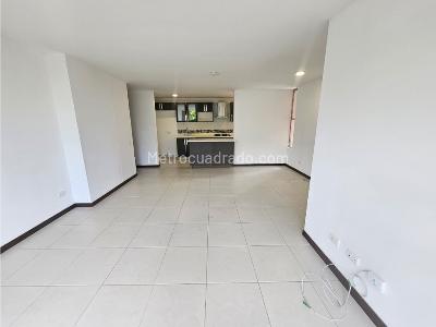 Apartamento de 2 alcobas en arriendo en El Esmeraldal, Envigado, 70 m² · foto 9 de 17
