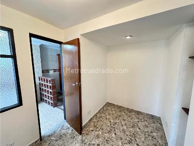 Apartamento de 4 alcobas en arriendo en Lorena, Medellín, 130 m² · foto 9 de 19