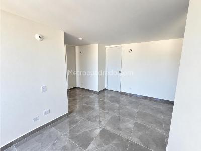 Apartamento de 3 alcobas en arriendo en Santa Ana, Bello, 55 m² · foto 4 de 19
