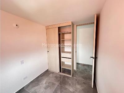 Apartamento de 3 alcobas en arriendo en Santa Ana, Bello, 55 m² · foto 8 de 19