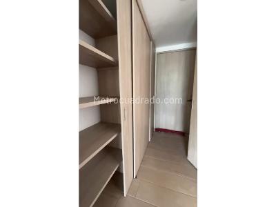 Apartaestudio en arriendo en Loma Del Escobero, Envigado, 54 m² · foto 20 de 20