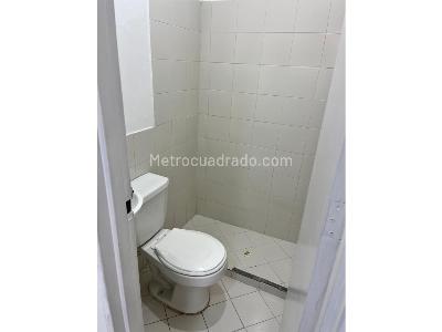 Casa de 4 alcobas en arriendo en Estadio, Medellín, 110 m² · foto 12 de 12