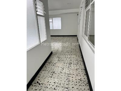 Casa de 4 alcobas en arriendo en Estadio, Medellín, 110 m² · foto 3 de 12