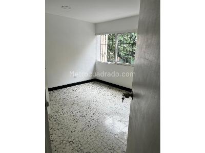 Casa de 4 alcobas en arriendo en Estadio, Medellín, 110 m² · foto 4 de 12