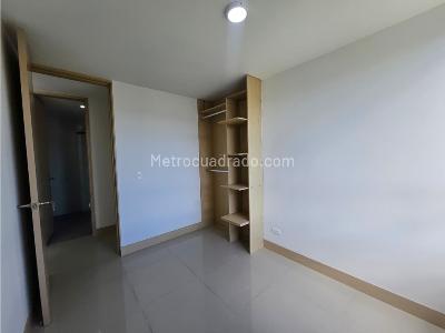Apartamento de 2 alcobas en arriendo en Loma Del Indio, Medellín, 81 m² · foto 11 de 20