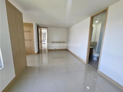 Apartamento de 2 alcobas en arriendo en Loma Del Indio, Medellín, 81 m² · foto 18 de 20