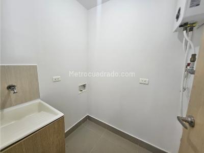 Apartamento de 2 alcobas en arriendo en Loma Del Indio, Medellín, 81 m² · foto 20 de 20