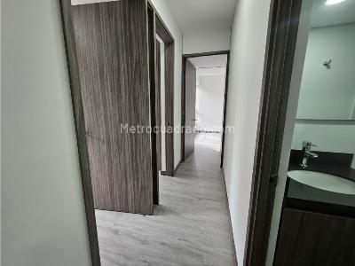 Apartamento de 3 alcobas en arriendo en Las Palmas, Medellín, 76 m² · foto 11 de 20