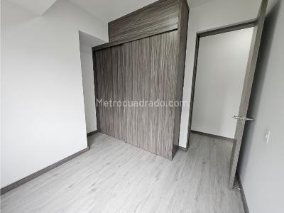 Apartamento de 3 alcobas en arriendo en Las Palmas, Medellín, 76 m² · foto 16 de 20