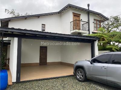 Casa de 4 alcobas en arriendo en Llano Grande, Rionegro, 500 m² · foto 2 de 20