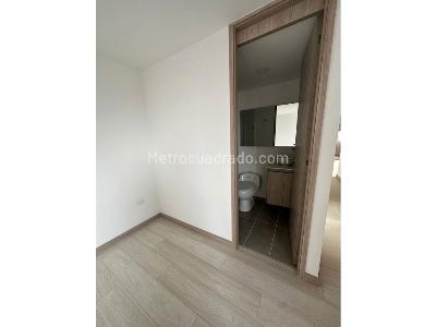 Apartamento de 3 alcobas en arriendo en Sabaneta Medellin Antioquia, Medellín, 85 m² · foto 8 de 15