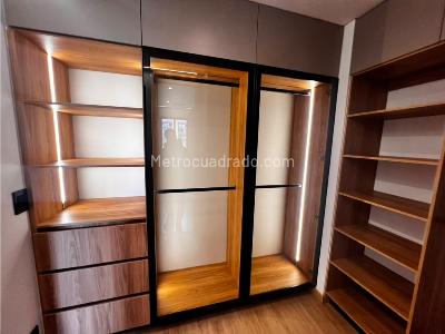 Apartamento de 3 alcobas en venta en Los Balsos Poblado, Medellín, 150 m² · foto 11 de 20