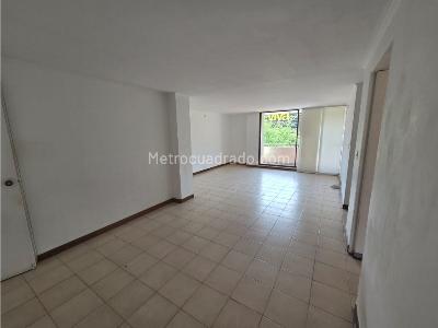 Apartamento de 3 alcobas en venta en El Portal, Envigado, 115 m² · foto 2 de 13