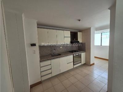 Apartamento de 3 alcobas en venta en El Portal, Envigado, 115 m² · foto 6 de 13