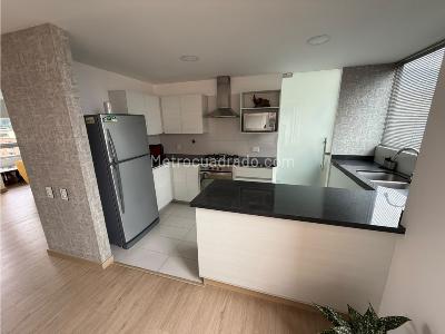 Apartamento de 2 alcobas en venta en Castropol, Medellín, 117 m² · foto 8 de 20