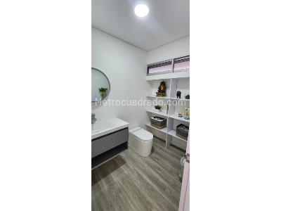 Casa de 3 alcobas en venta en Loma Del Chocho, Envigado, 202 m² · foto 7 de 20
