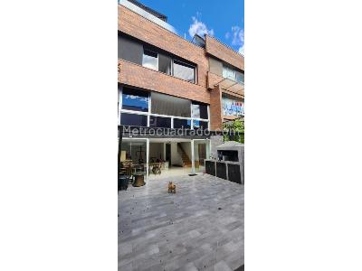 Casa de 3 alcobas en venta en Loma Del Chocho, Envigado, 202 m² · foto 11 de 20