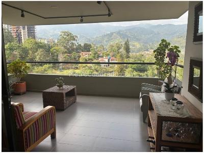 Apartamento de 3 alcobas en venta en Loma De Las Brujas, Envigado, 191 m² · foto 2 de 10
